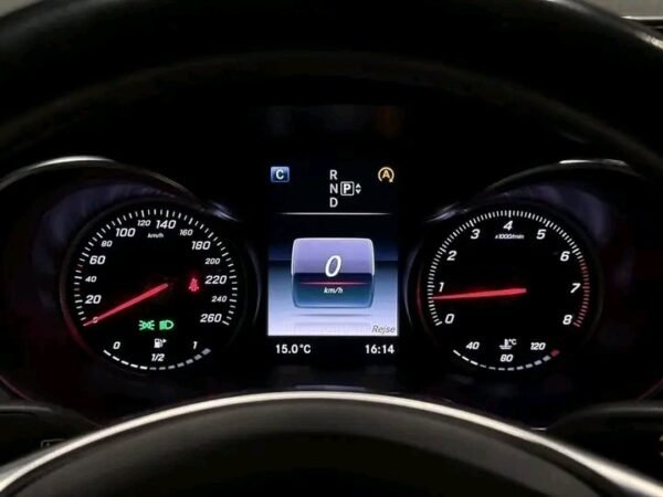 Mercedes-Benz C-Class – Image 5
