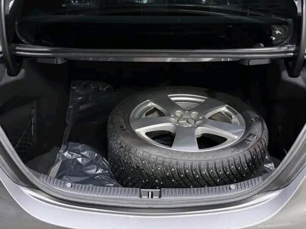 Mercedes-Benz C-Class – Image 16
