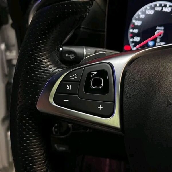 Mercedes-Benz E-Class – Image 8