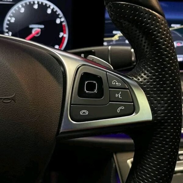 Mercedes-Benz E-Class – Image 19