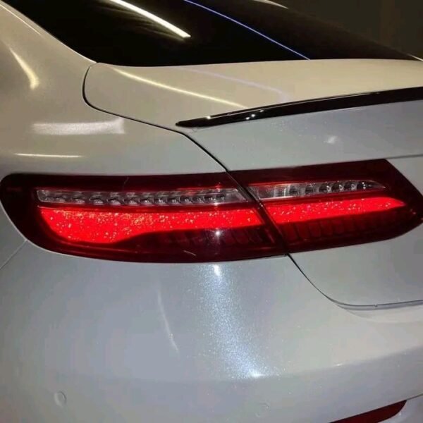 Mercedes-Benz E-Class – Image 30