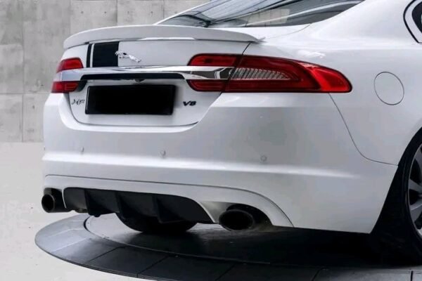 Jaguar XF - Image 7