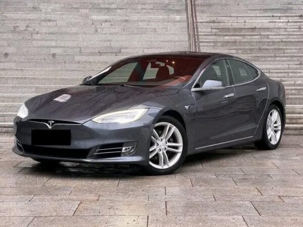 Tesla Model S – Image 16