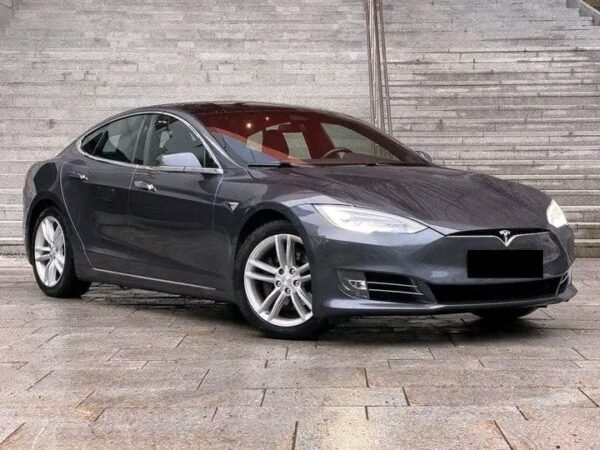 Tesla Model S – Image 10
