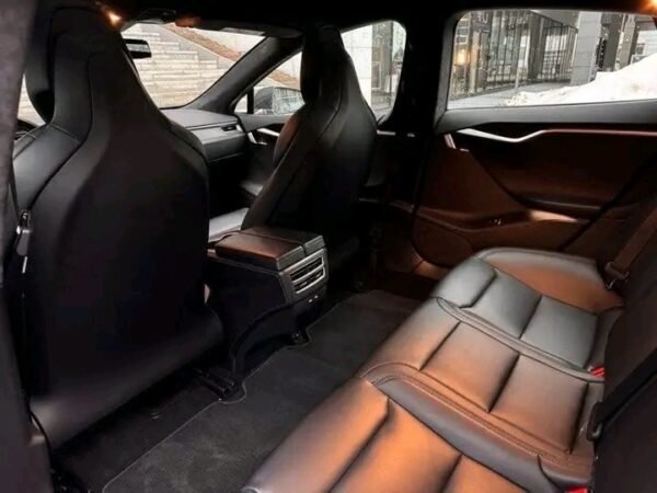 Tesla Model S – Image 9