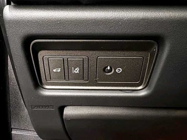 Land Rover Range Rover Evoque – Image 21