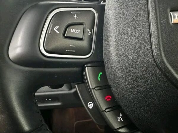 Land Rover Range Rover Evoque – Image 26