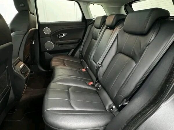 Land Rover Range Rover Evoque – Image 25