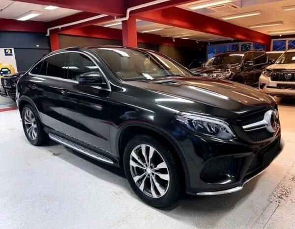 Mercedes-Benz GLE – Image 26