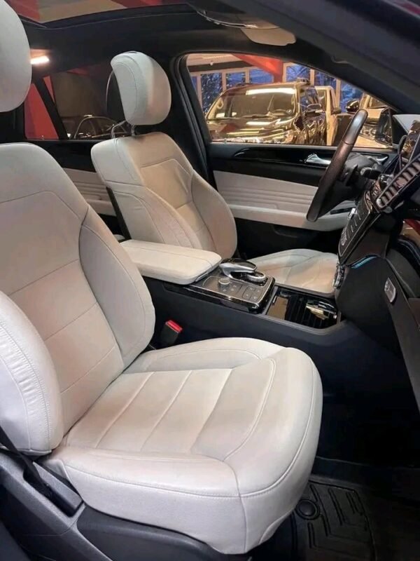 Mercedes-Benz GLE – Image 45
