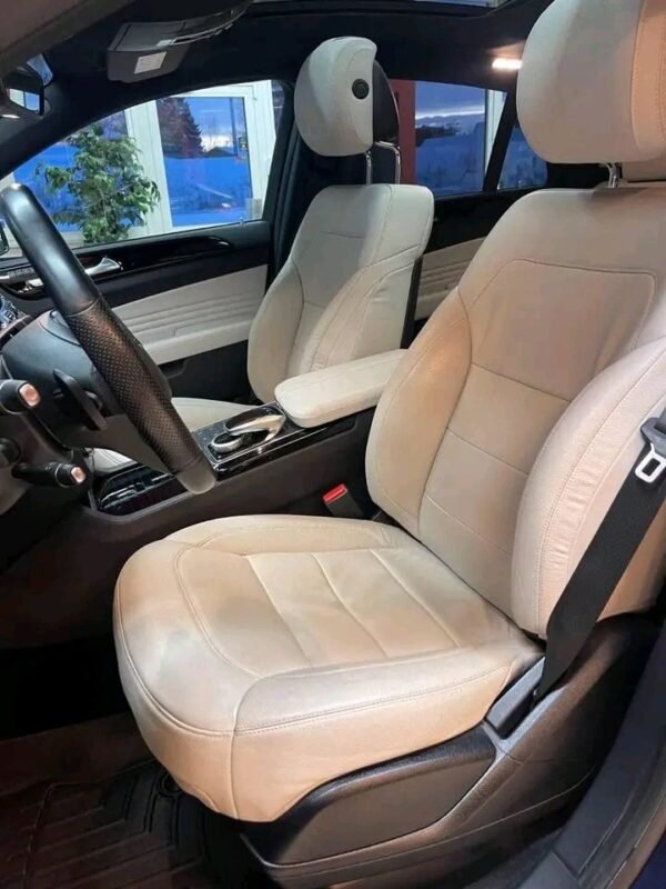 Mercedes-Benz GLE – Image 35