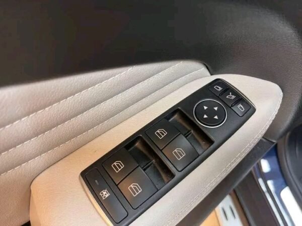 Mercedes-Benz GLE – Image 33