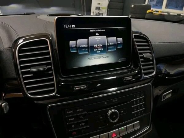 Mercedes-Benz GLE – Image 9