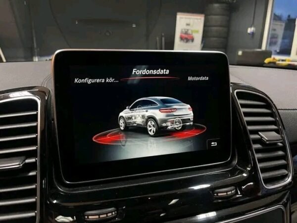 Mercedes-Benz GLE – Image 18