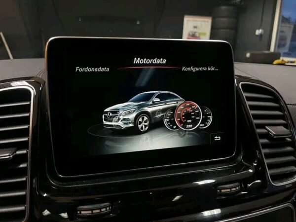 Mercedes-Benz GLE – Image 24