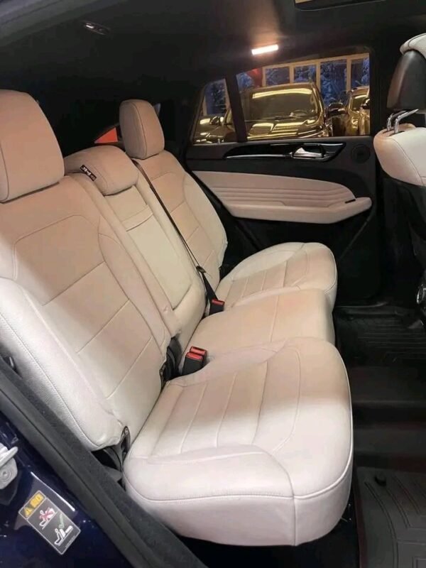 Mercedes-Benz GLE – Image 46