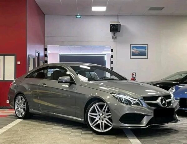 Mercedes E-Class Coupé – Image 22