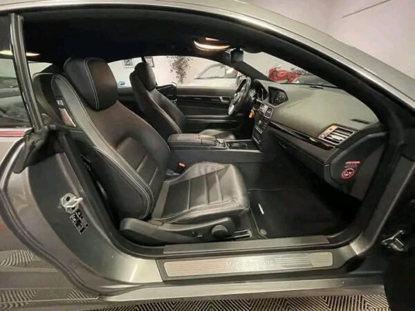 Mercedes E-Class Coupé – Image 4