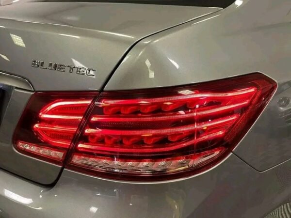 Mercedes E-Class Coupé – Image 2