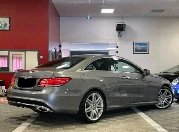 Mercedes E-Class Coupé – Image 11