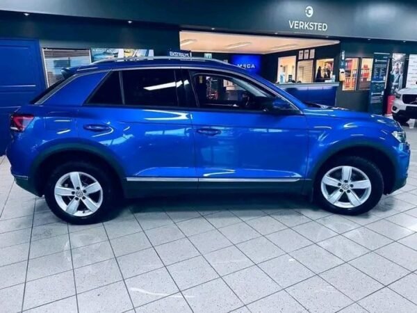 Volkswagen T-Roc – Image 20