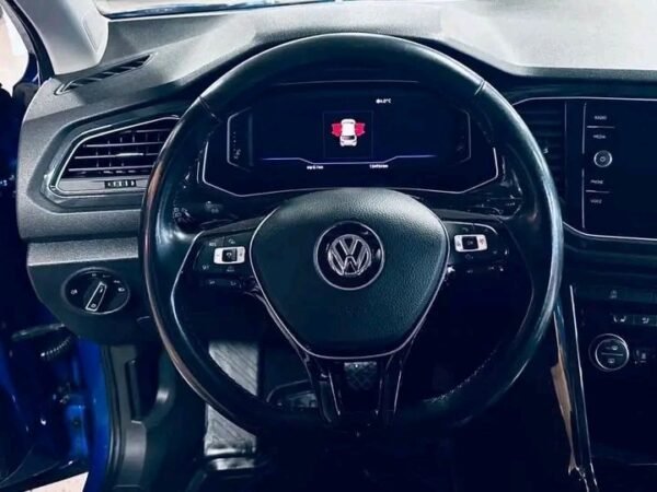 Volkswagen T-Roc – Image 11