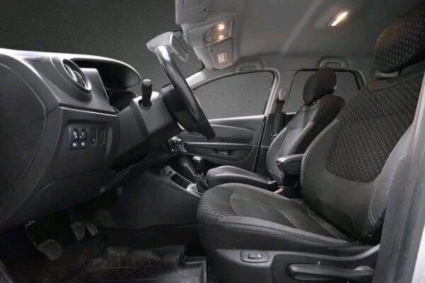 Renault Captur – Image 7