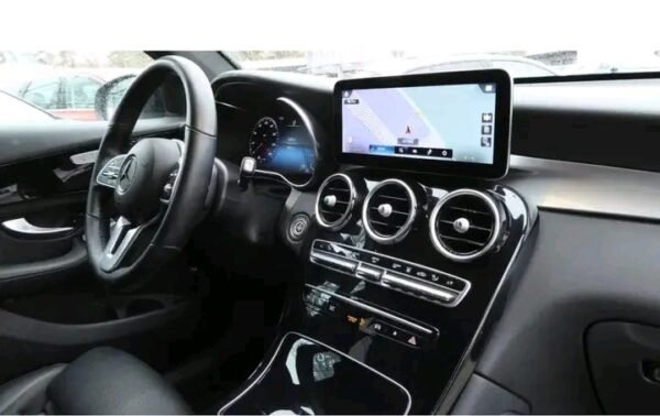Mercedes-Benz GLC 200 d Coupe 4Matic – Image 12