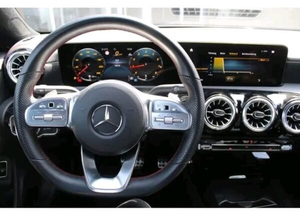 Mercedes-Benz CLA 200 AMG – Image 4