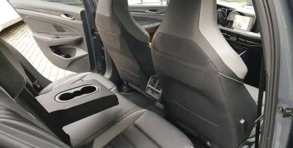 Volkswagen Golf VIII 2.0 – Image 14
