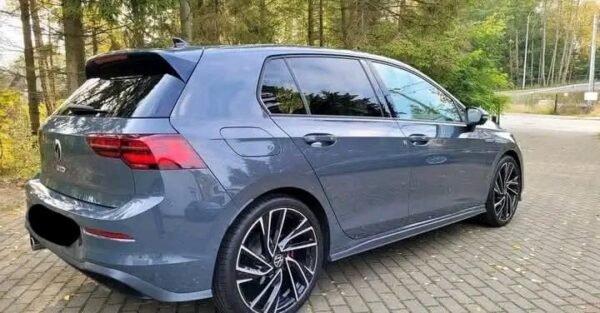 Volkswagen Golf VIII 2.0 – Image 23
