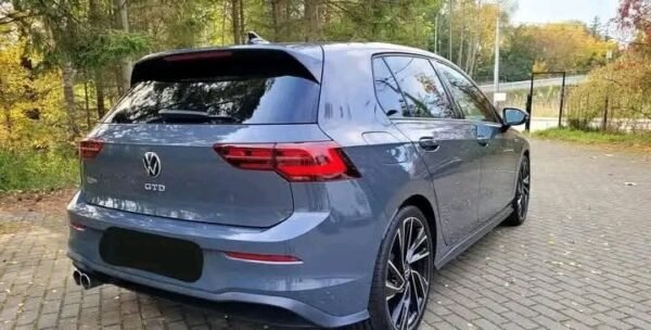 Volkswagen Golf VIII 2.0 – Image 25