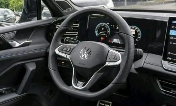 Volkswagen Tiguan – Image 25