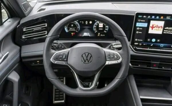 Volkswagen Tiguan – Image 8