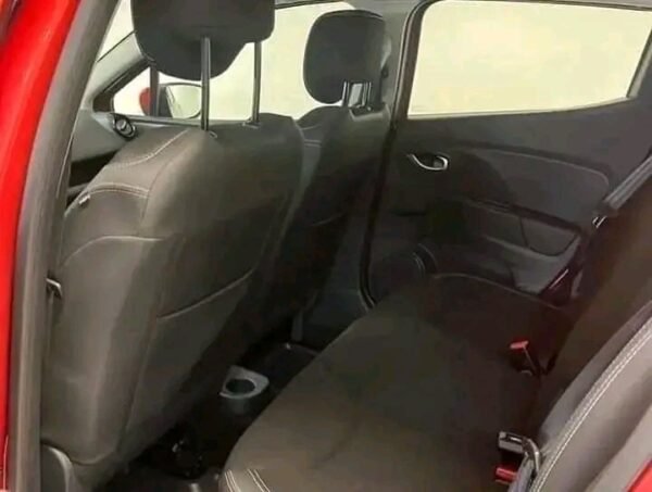 Renault Clio – Image 5