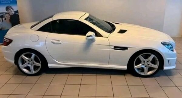 Mercedes-Benz SLK 350 V6 AMG – Image 3