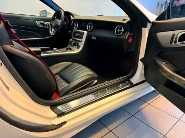 Mercedes-Benz SLK 350 V6 AMG – Image 4