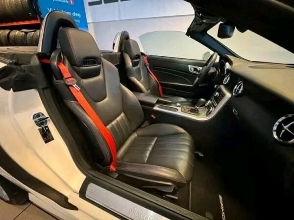 Mercedes-Benz SLK 350 V6 AMG – Image 7