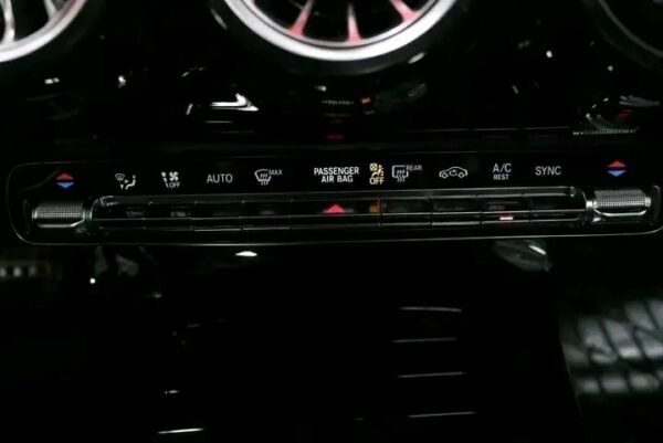 Mercedes-Benz CLA – Image 23