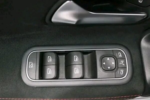 Mercedes-Benz CLA – Image 28