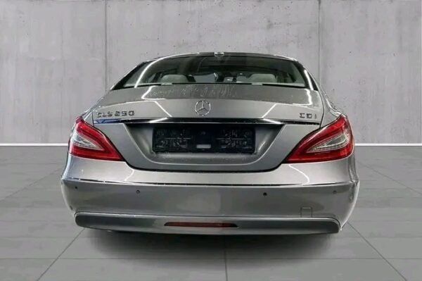 Mercedes-Benz CLS – Image 12