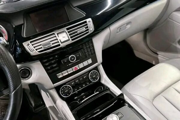 Mercedes-Benz CLS – Image 8
