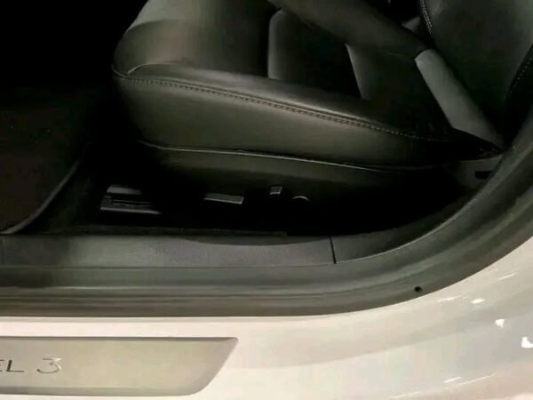 Tesla model 3 – Image 6