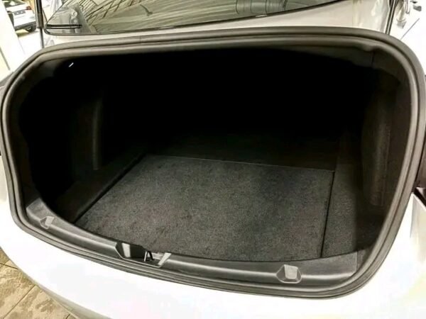 Tesla model 3 – Image 15