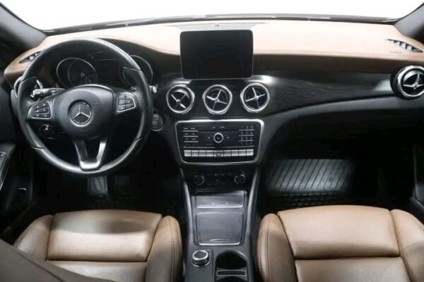 Mercedes-Benz GLA 220 4MATIC automatic – Image 16