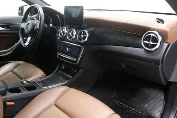 Mercedes-Benz GLA 220 4MATIC automatic – Image 29