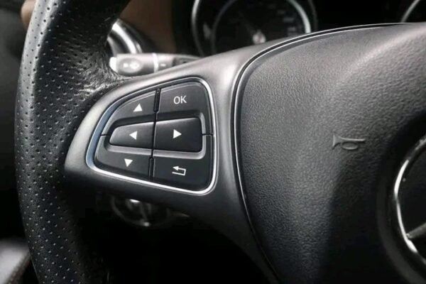 Mercedes-Benz GLA 220 4MATIC automatic – Image 30