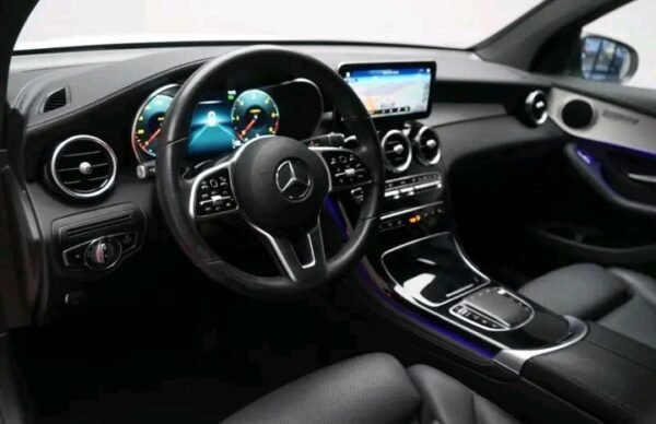 Mercedes-Benz GLC 220 d 4Matic – Image 8