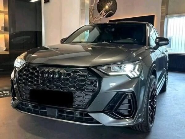 Audi Q3 35 TFSI S-line Sportback – Image 3