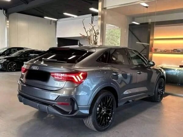 Audi Q3 35 TFSI S-line Sportback – Image 21